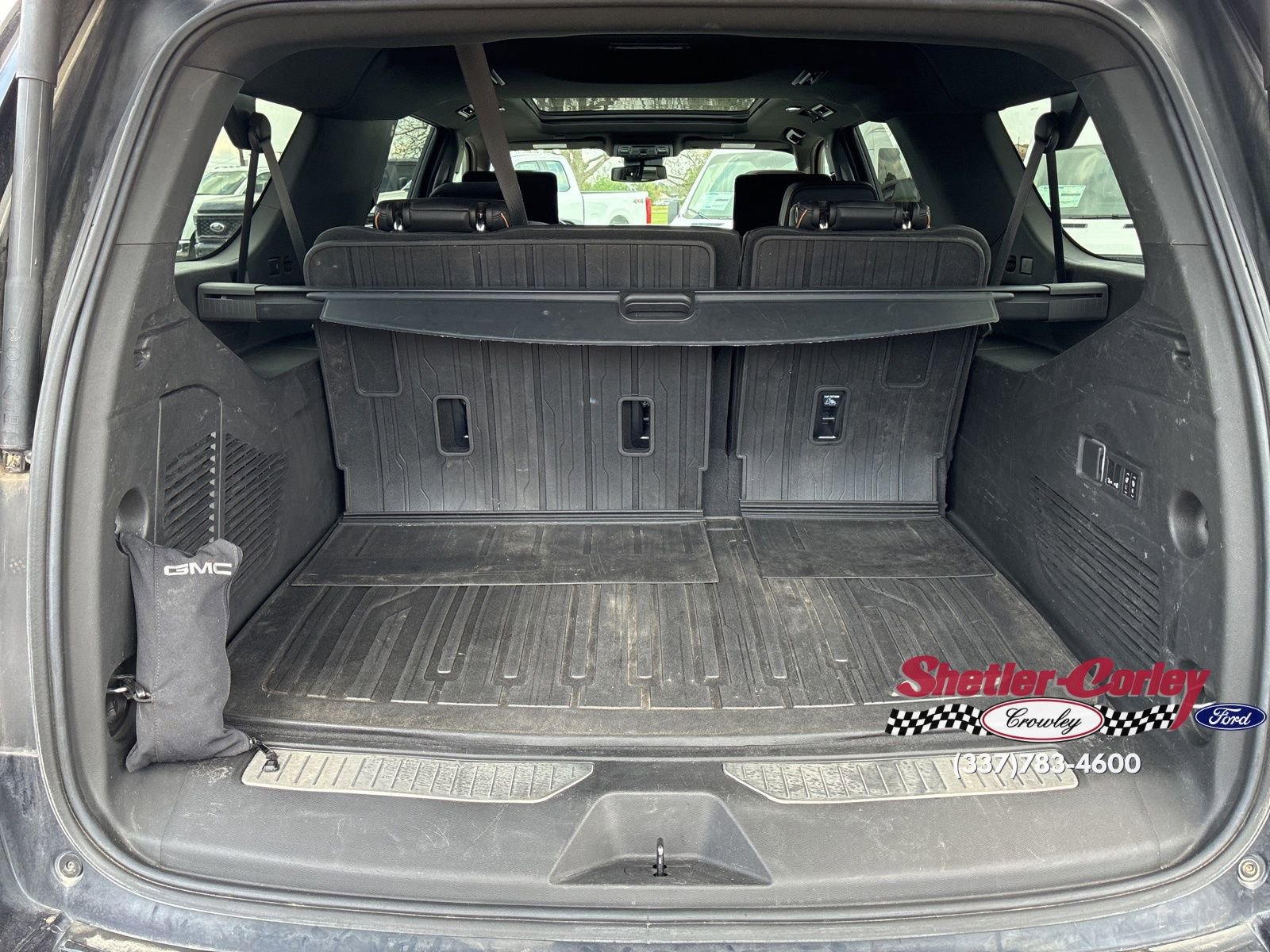 Used 2023 GMC Yukon XL AT4 w/ AT4 Premium Plus Package image 14