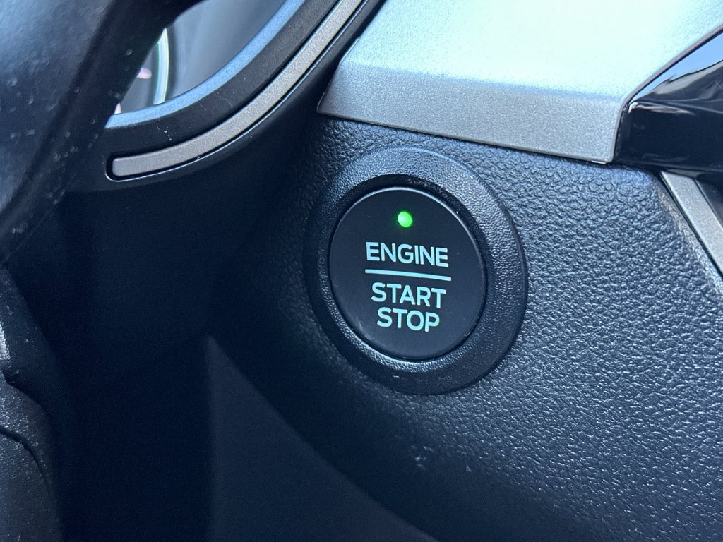Used 2022 Ford Escape SE AWD/4WD image 25