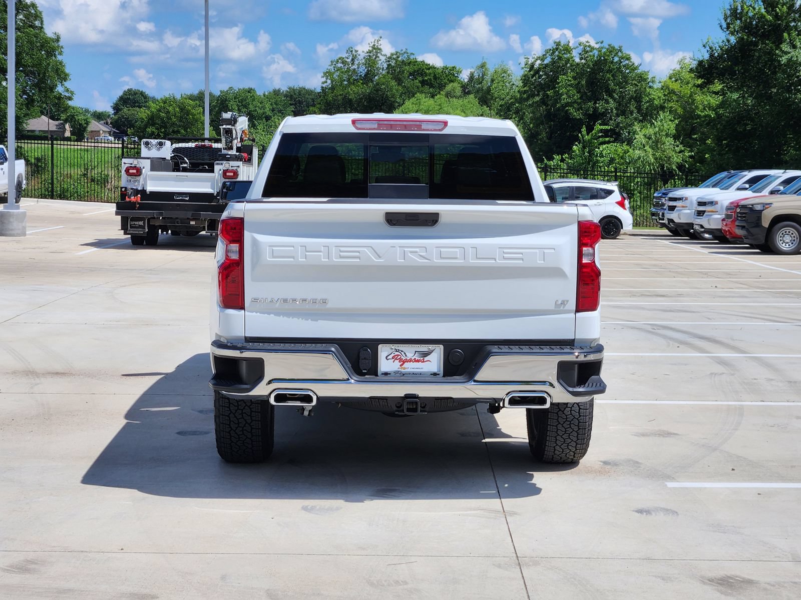 New 2026 Chevrolet Silverado 1500 LT w/ Texas Edition Plus AWD/4WD image 8
