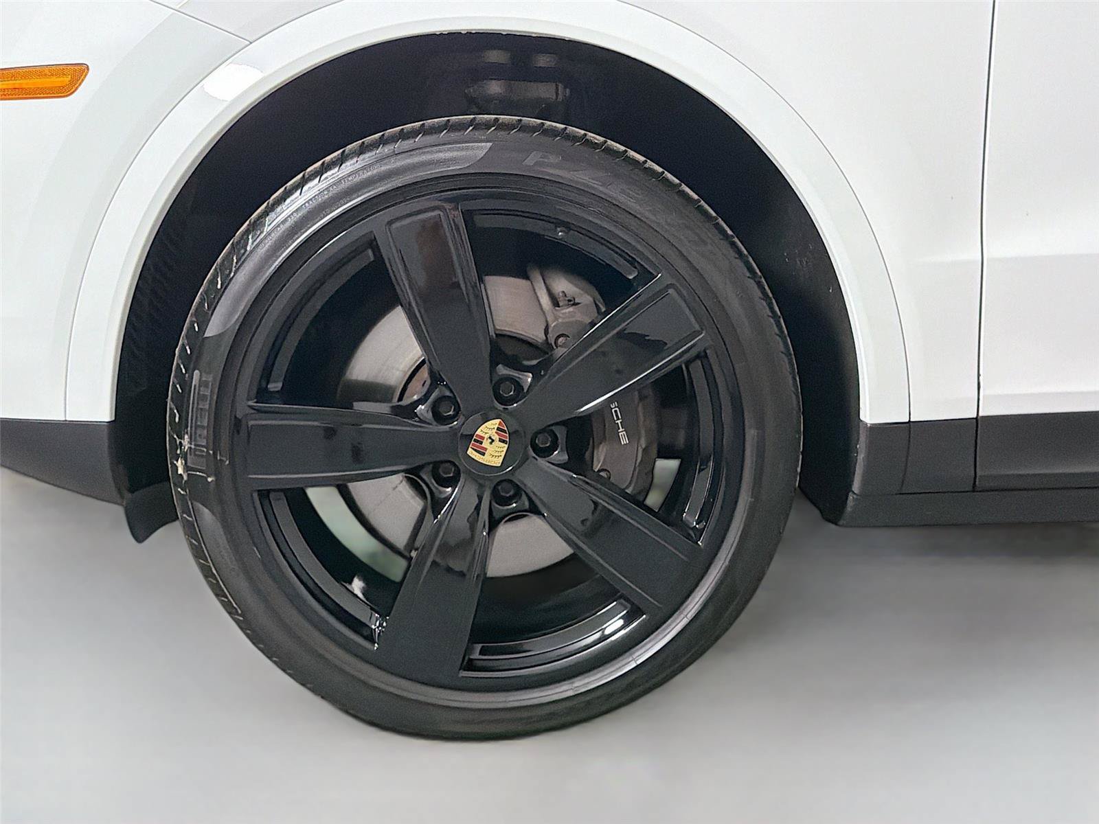 Certified 2023 Porsche Cayenne Platinum Edition AWD/4WD image 11