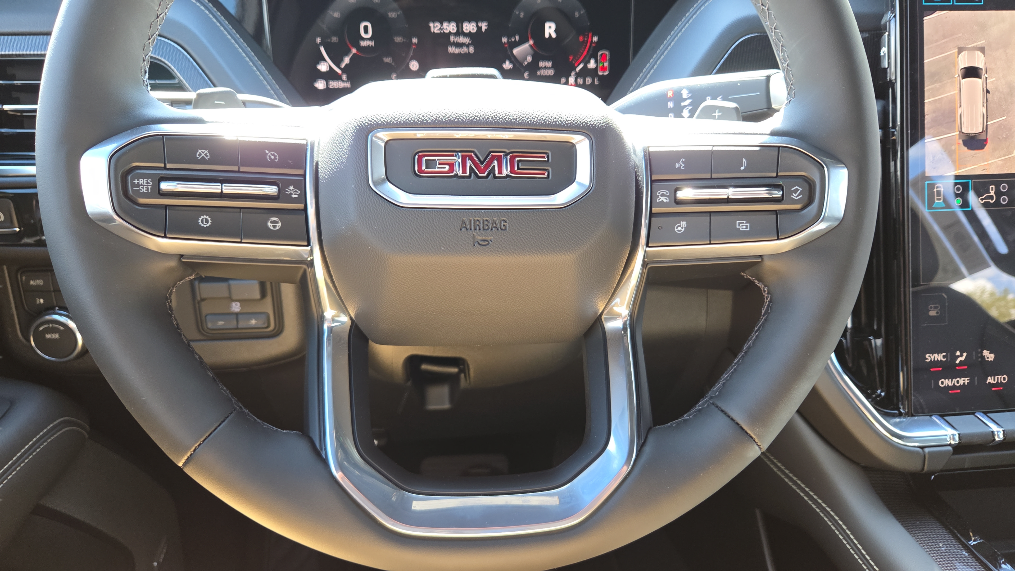 New 2026 GMC Yukon XL Elevation AWD/4WD image 10