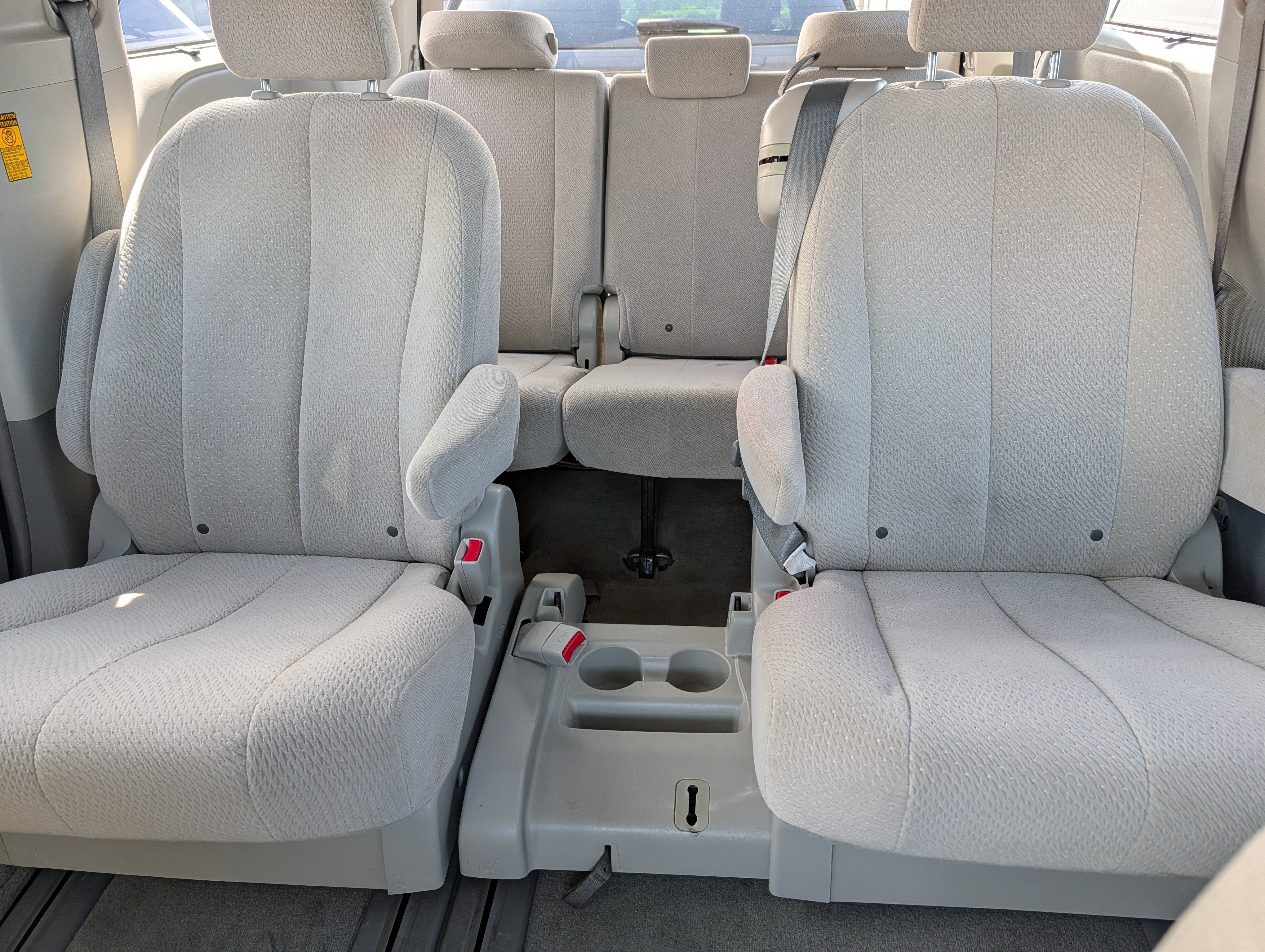 Used 2014 Toyota Sienna LE FWD image 13