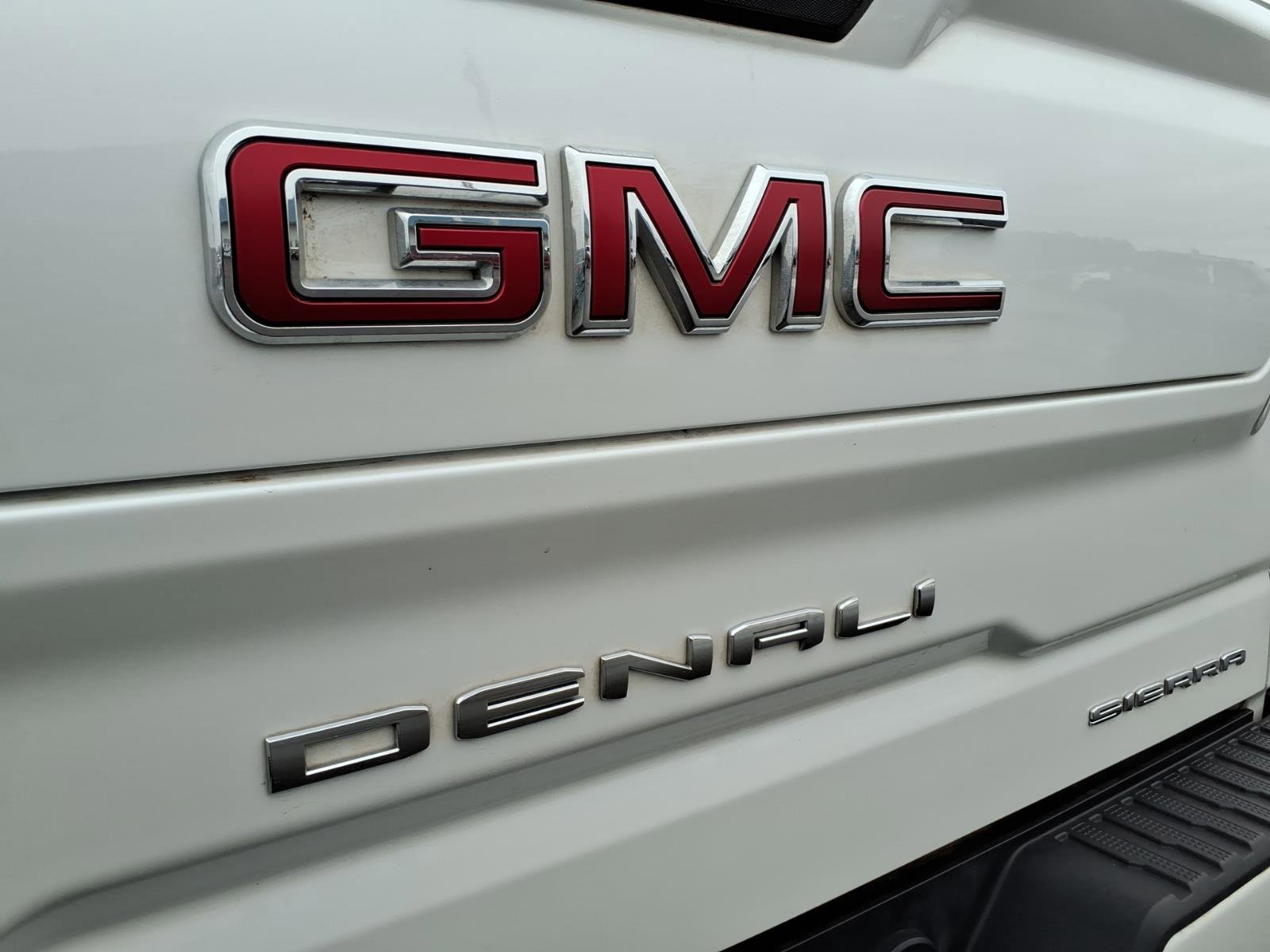 Used 2023 GMC Sierra 1500 Denali w/ Technology Package image 4