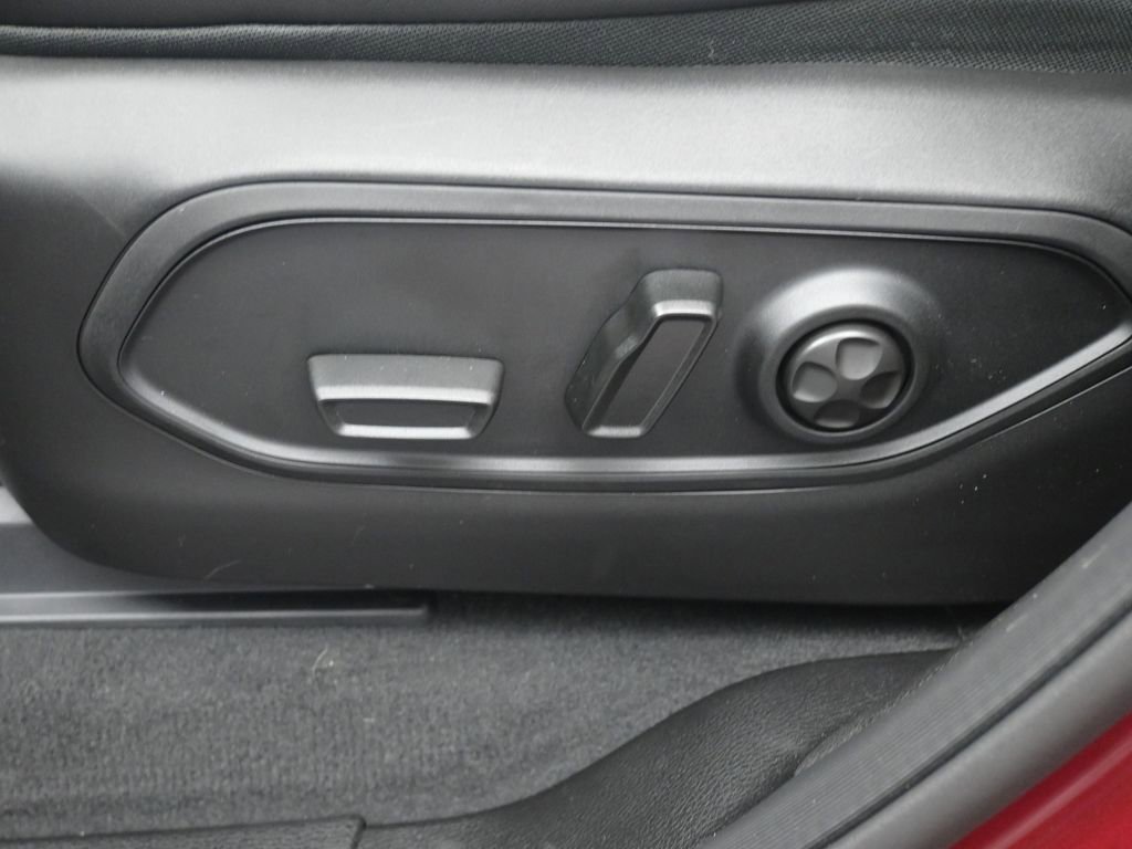 New 2025 Jeep Grand Cherokee L Altitude image 18