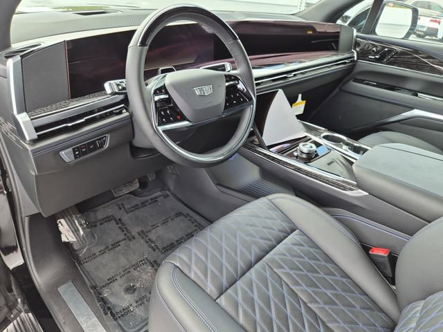 Used 2025 Cadillac Escalade IQ Luxury 1 AWD/4WD image 16