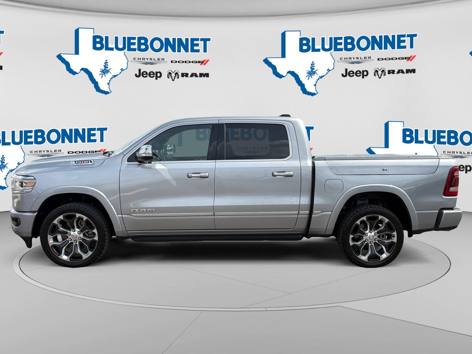 Used 2022 RAM 1500 Limited AWD/4WD image 8