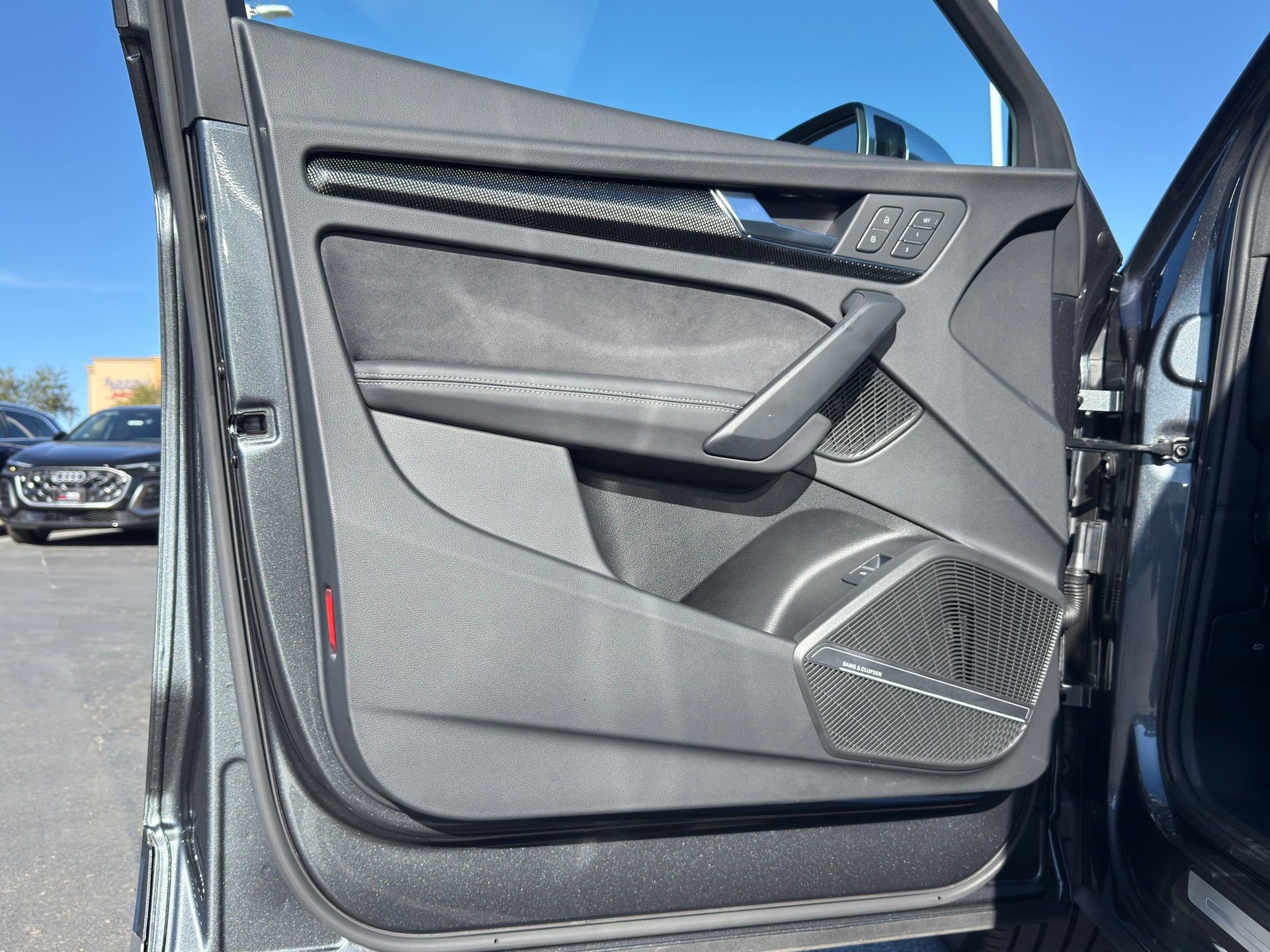 Used 2024 Audi SQ5 Premium Plus image 29