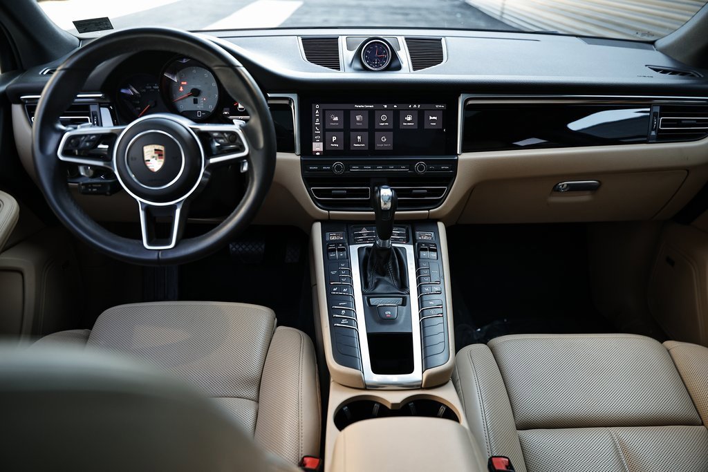 Certified 2020 Porsche Macan S image 26