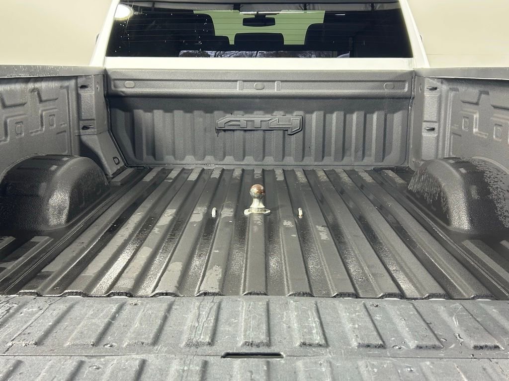Used 2023 GMC Sierra 3500 AT4 image 15