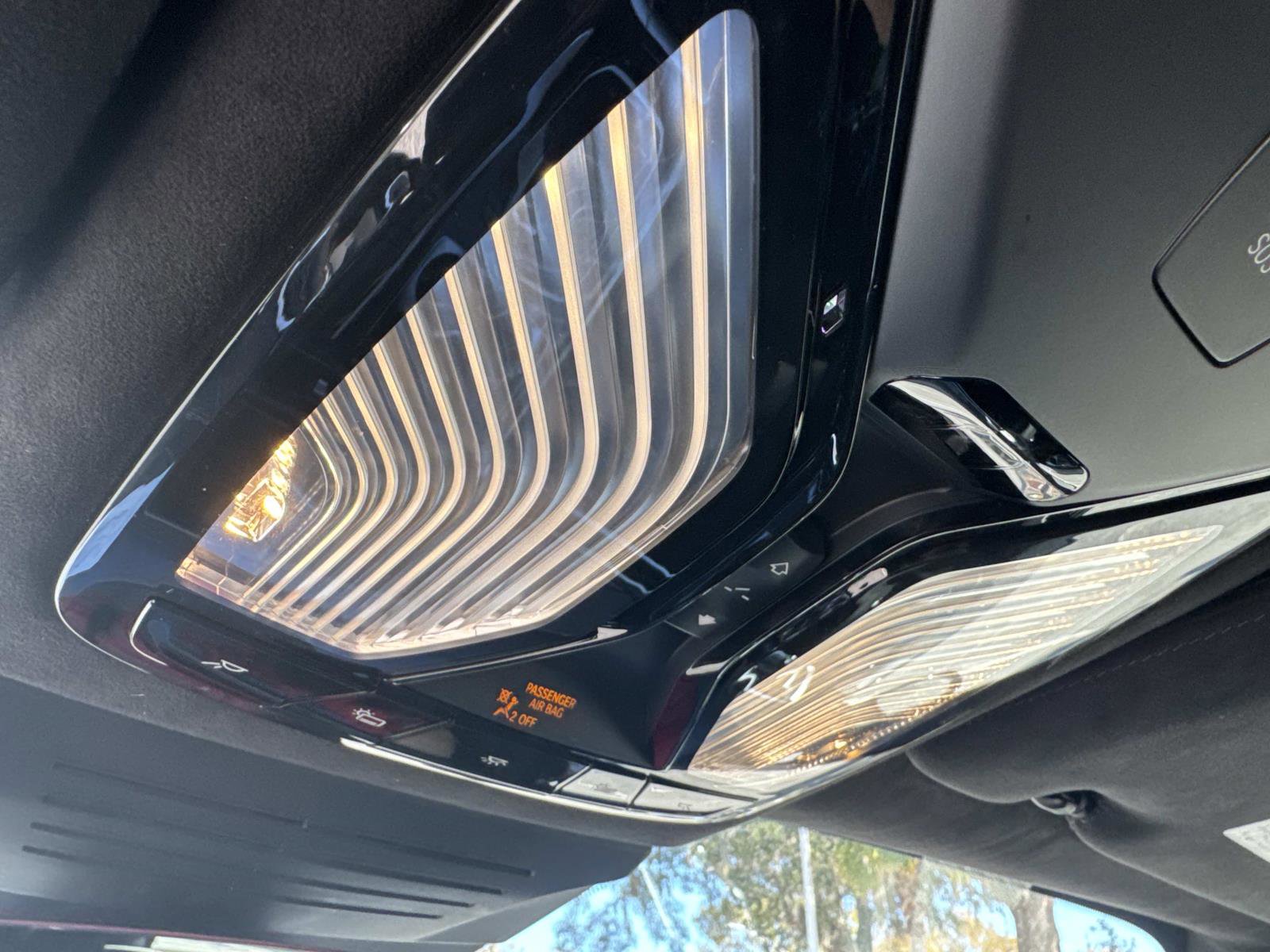 Used 2024 BMW X7 M60i image 28