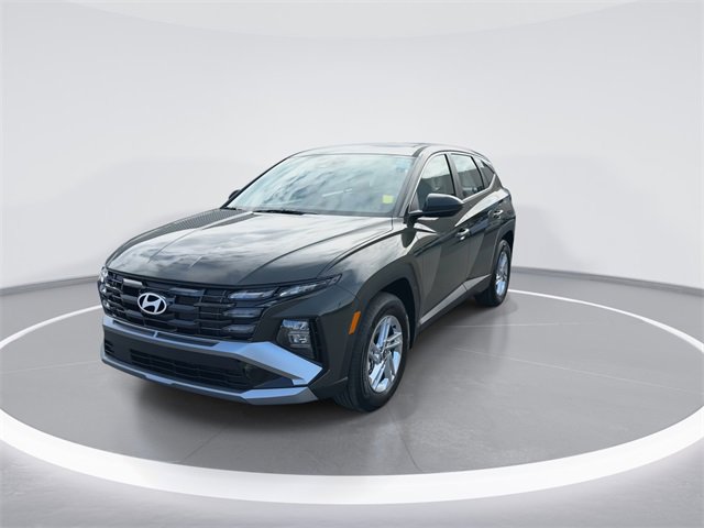 Certified 2026 Hyundai Tucson SE image 3