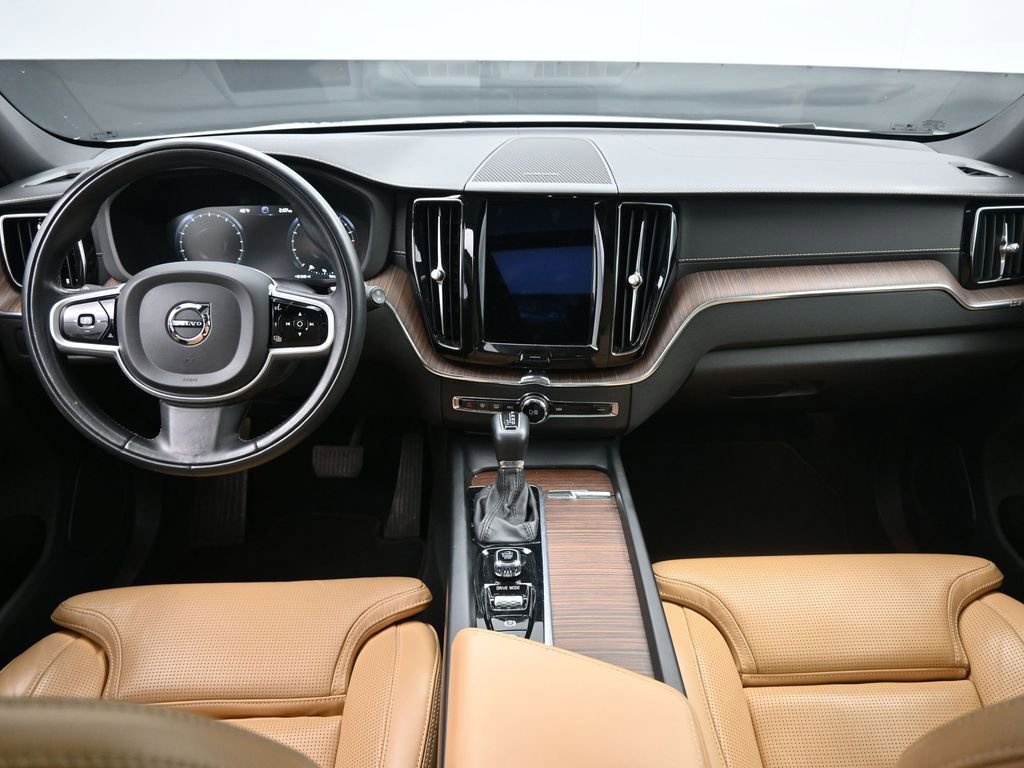Used 2021 Volvo XC60 T5 Inscription w/ Advanced Package image 24