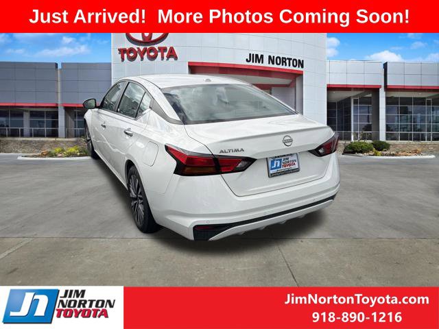 Used 2025 Nissan Altima 2.5 SV FWD image 3