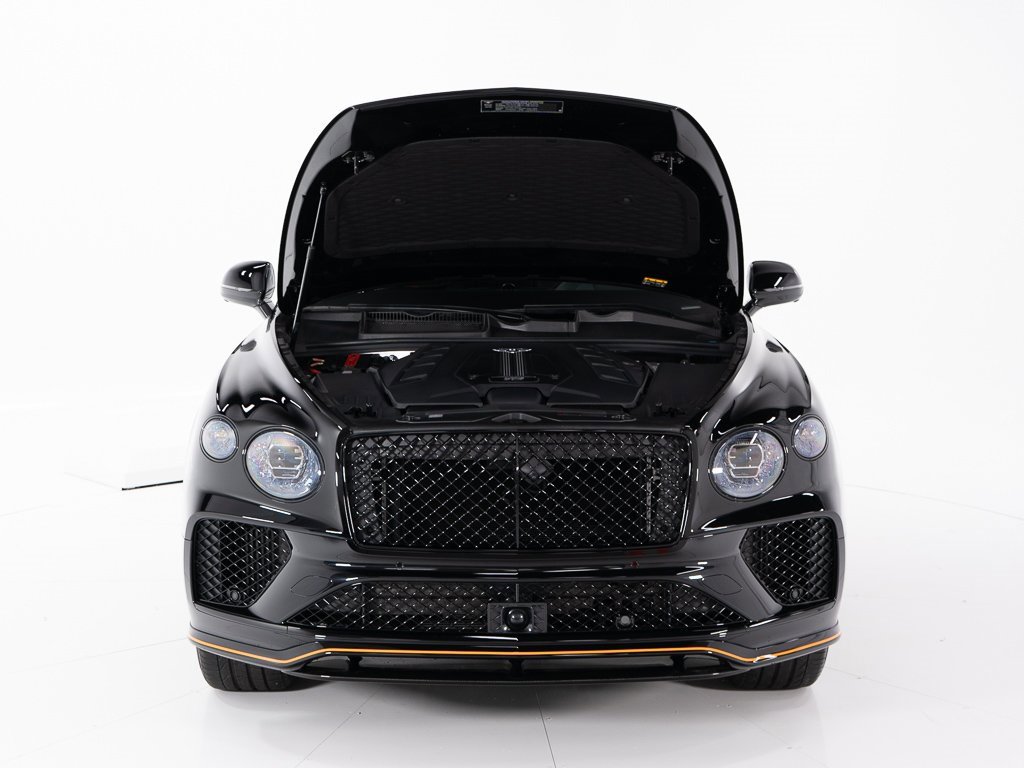 Used 2025 Bentley Bentayga image 47