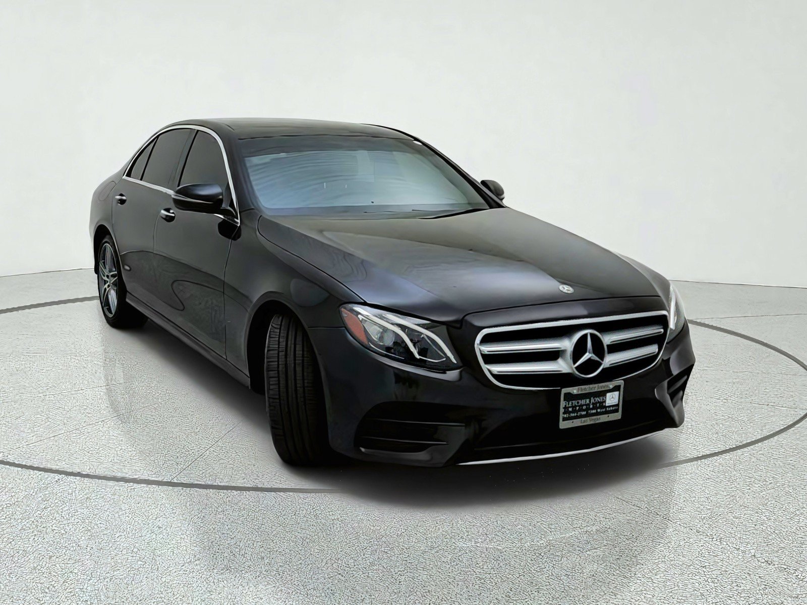 Used 2019 Mercedes-Benz E 450 4MATIC Sedan image 4