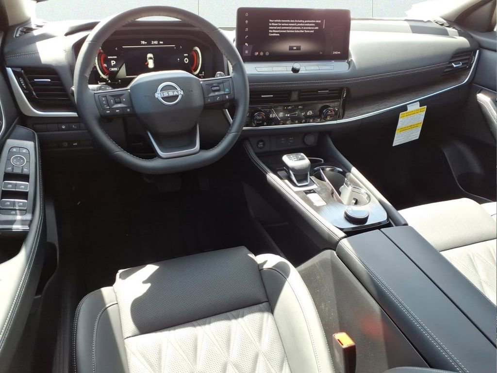 New 2026 Nissan Rogue Platinum w/ Platinum Premium Package image 13