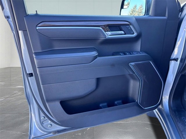 Used 2025 Chevrolet Silverado 1500 LT image 12