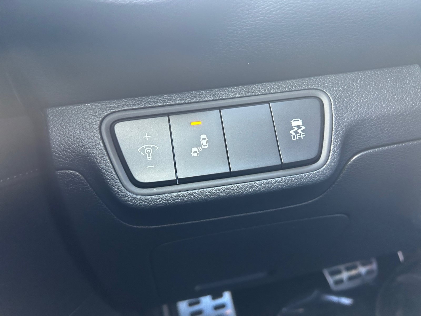 Used 2024 Kia Forte GT-Line FWD image 21