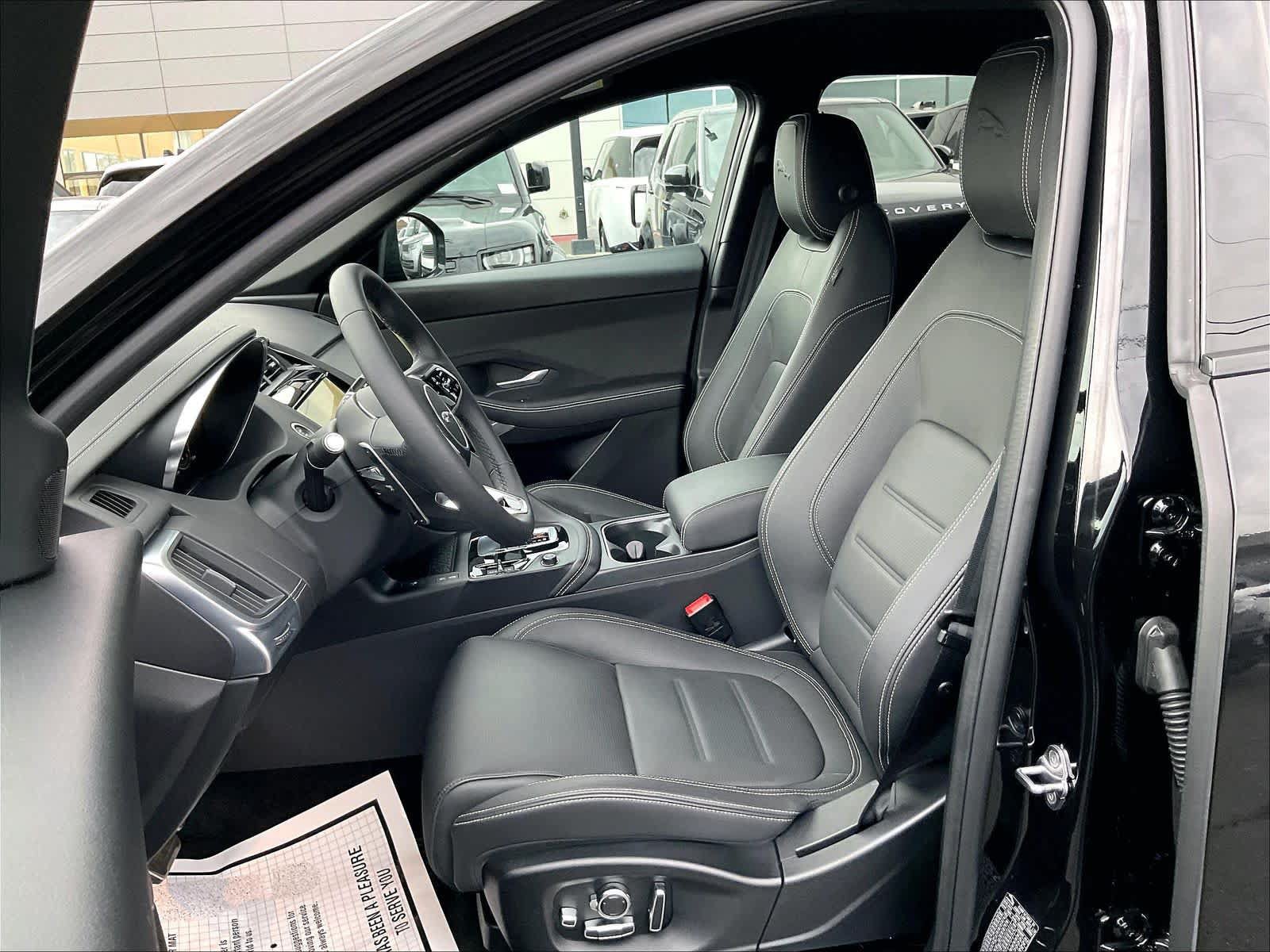 Used 2024 Jaguar E-PACE R-Dynamic SE AWD/4WD image 28