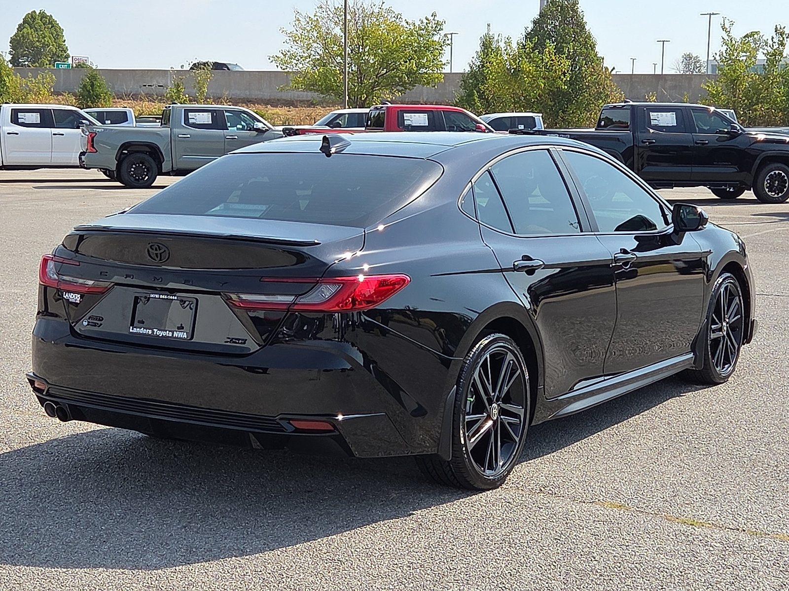 Used 2026 Toyota Camry XSE AWD/4WD image 5