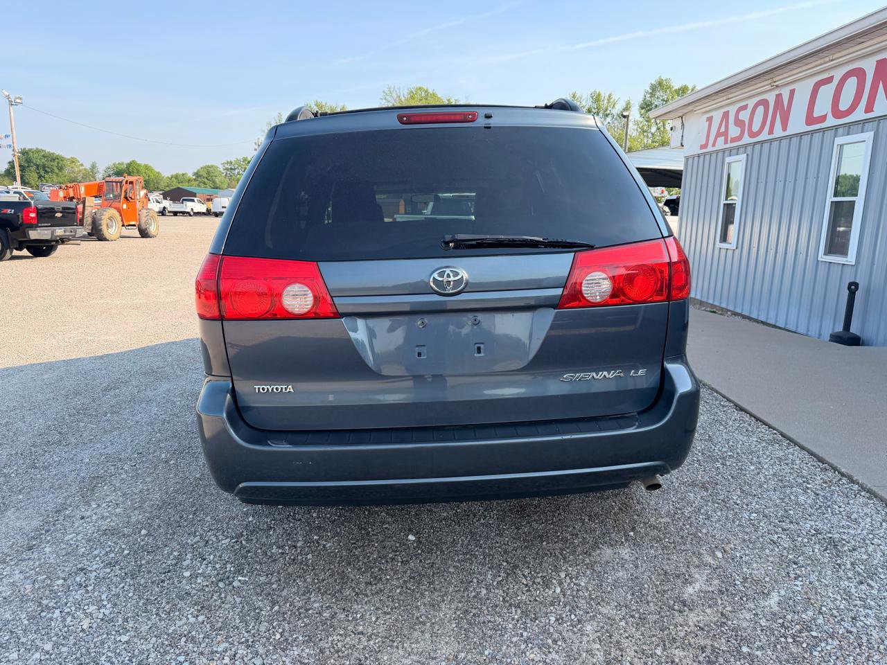 Used 2010 Toyota Sienna CE FWD image 6