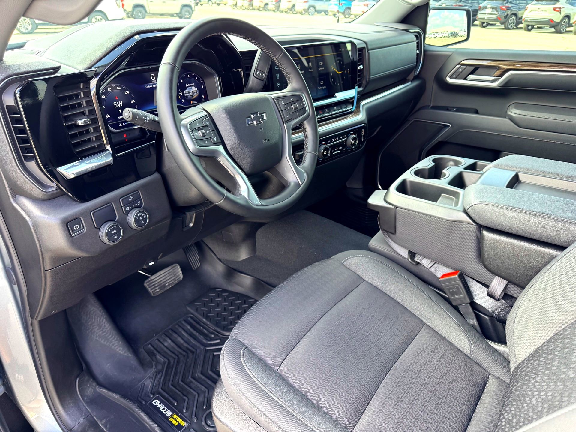 Used 2025 Chevrolet Silverado 1500 RST image 11