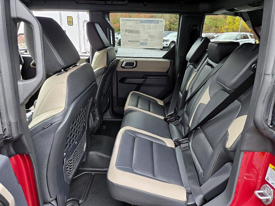 New 2025 Ford Bronco Big Bend w/ Black Diamond Package AWD/4WD image 13