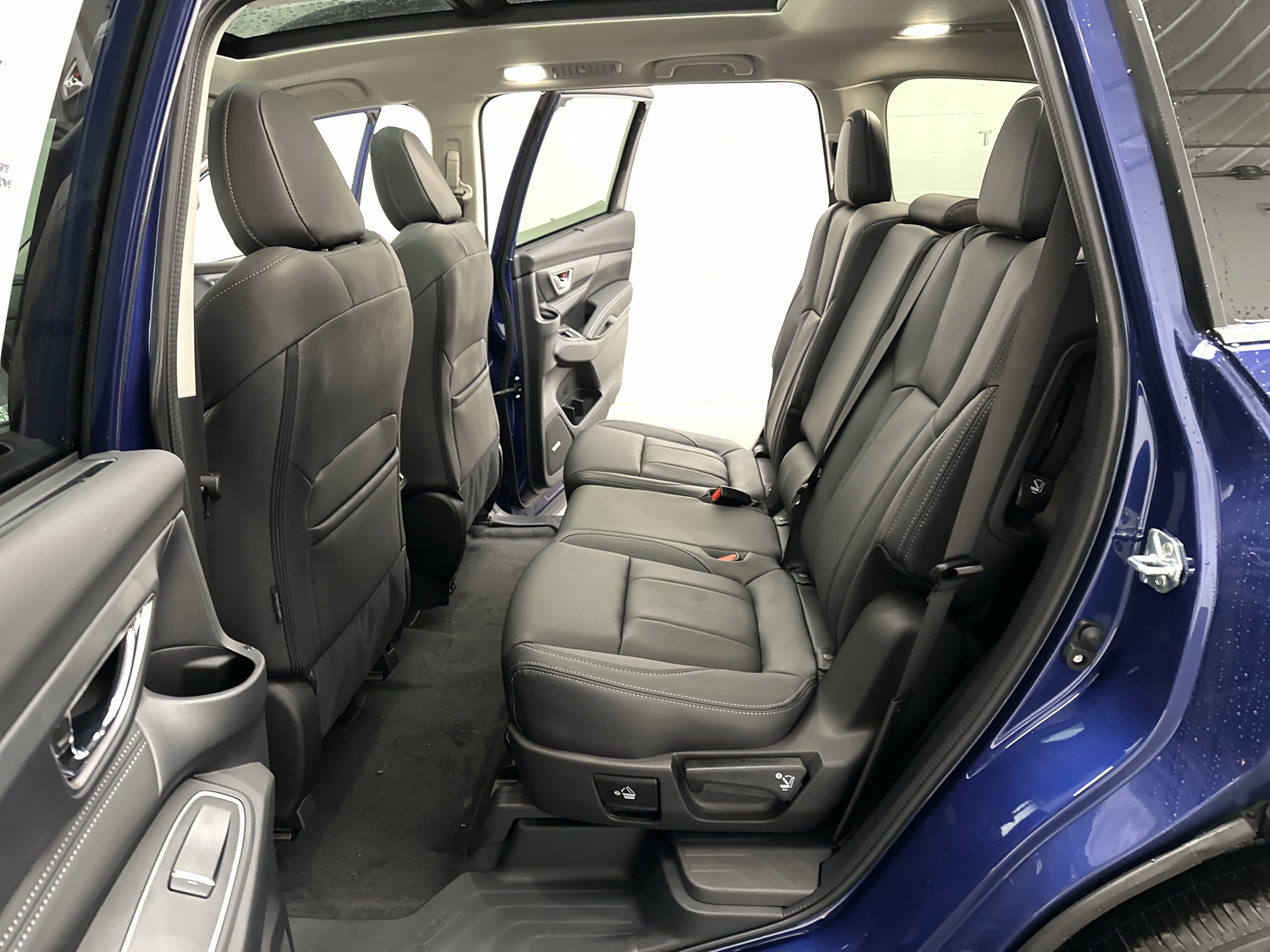 New 2026 Subaru Ascent Limited AWD/4WD image 22