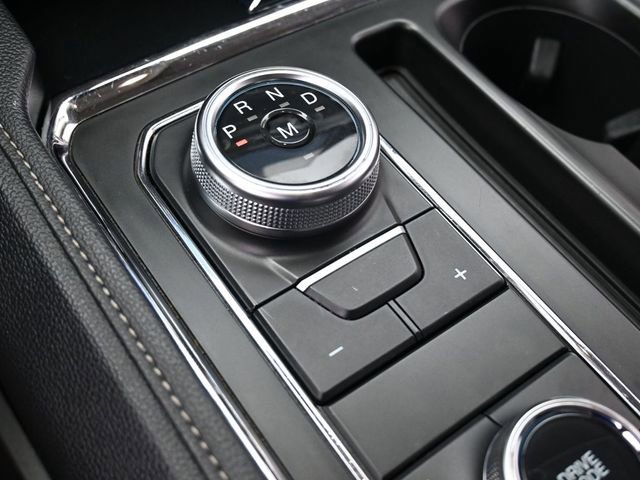 Used 2024 Ford Expedition XLT image 22