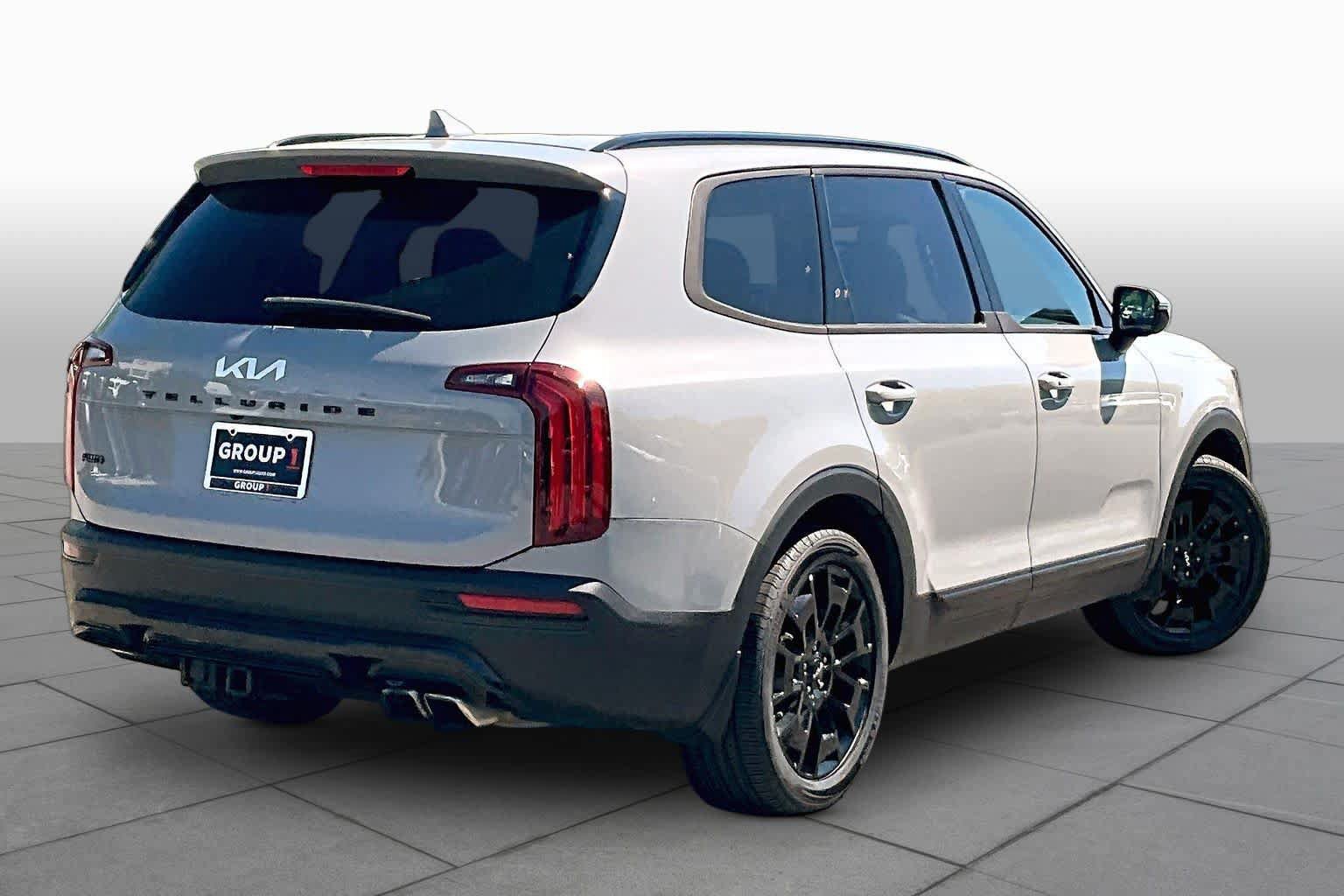 Used 2022 Kia Telluride SX w/ SX Prestige Package AWD/4WD image 13