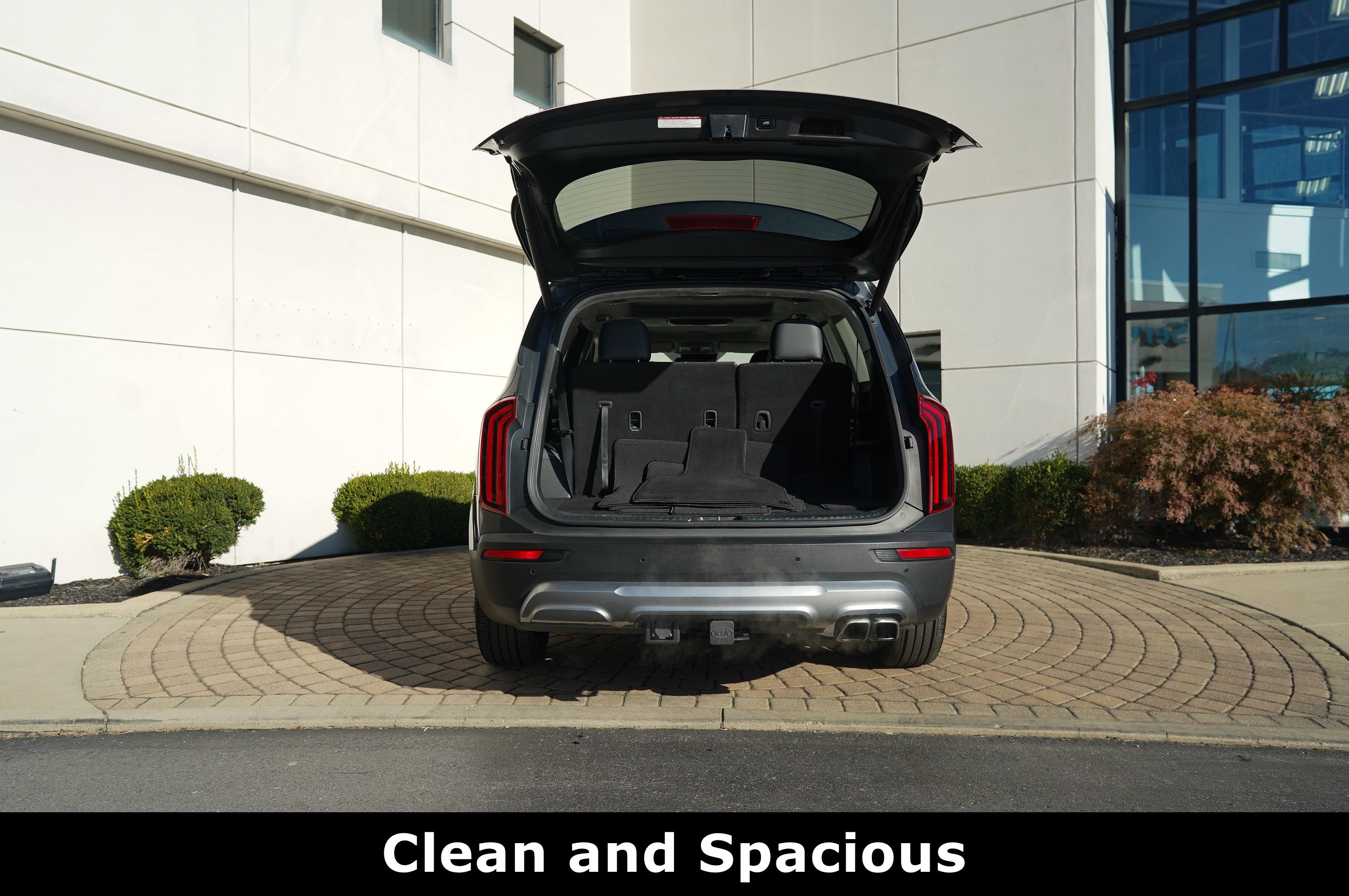 Used 2021 Kia Telluride SX w/ SX Prestige Package image 16