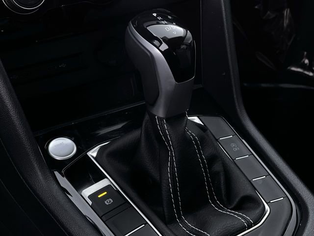 Used 2024 Volkswagen Taos SE image 20