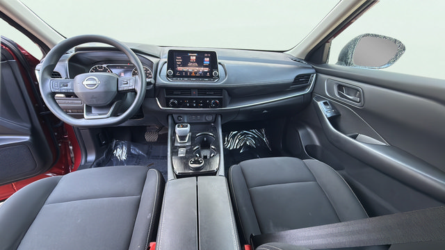 Used 2025 Nissan Rogue S AWD/4WD image 17