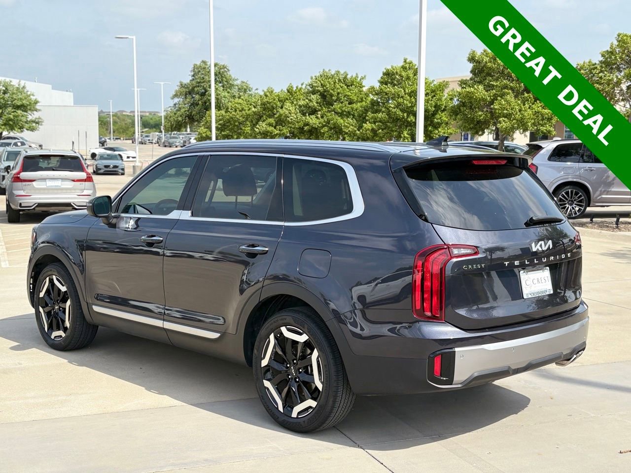 Used 2025 Kia Telluride S FWD image 7