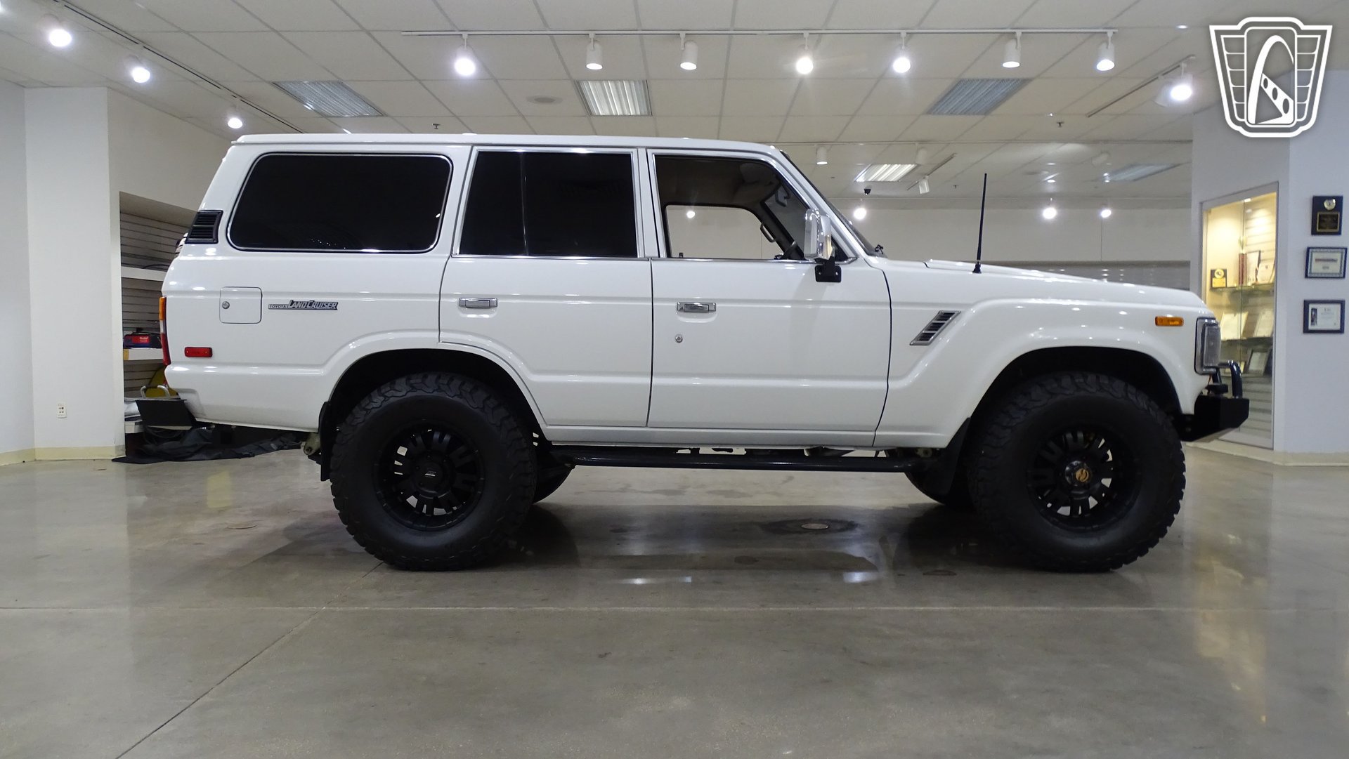 Used 1988 Toyota Land Cruiser AWD/4WD image 18