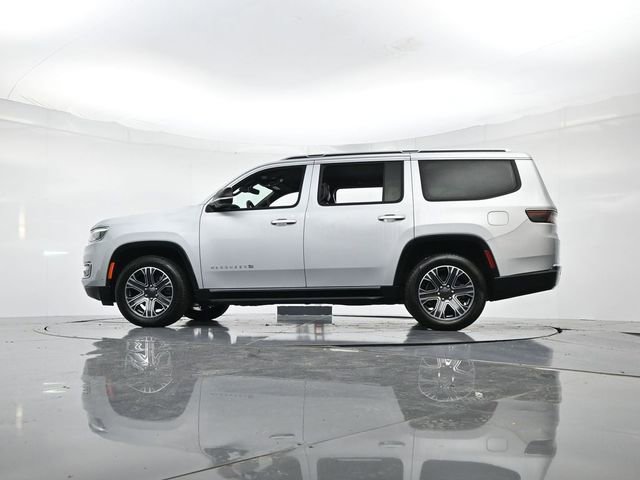 Used 2024 Jeep Wagoneer Series II w/ Flexible Seating Group image 33