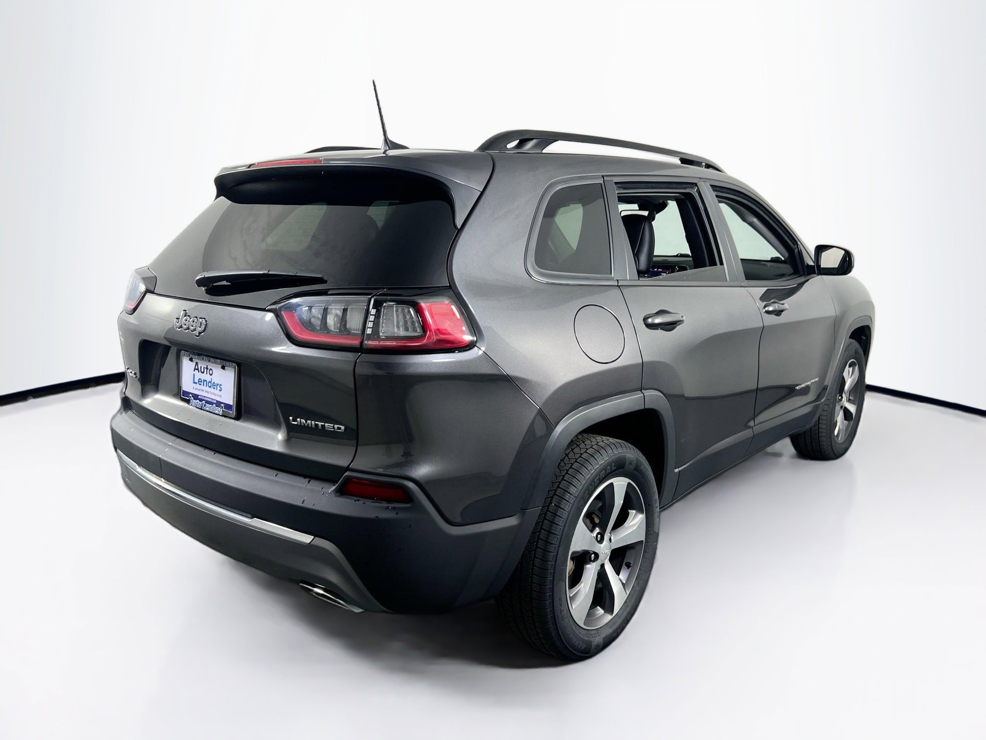 Used 2022 Jeep Cherokee Limited image 5