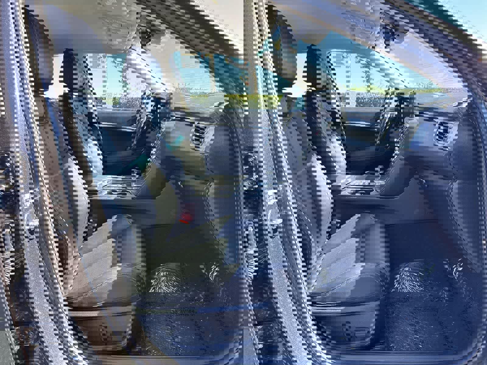 Used 2023 Genesis G70 2.0T image 38