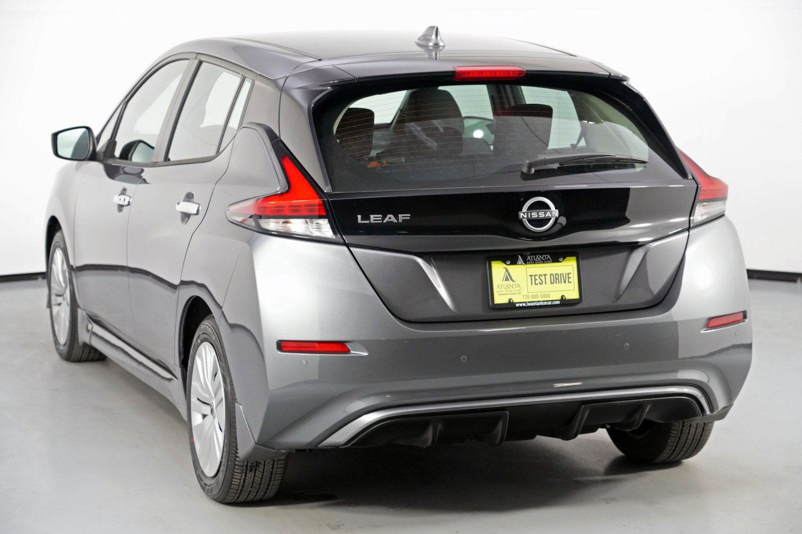 Used 2025 Nissan Leaf S image 42