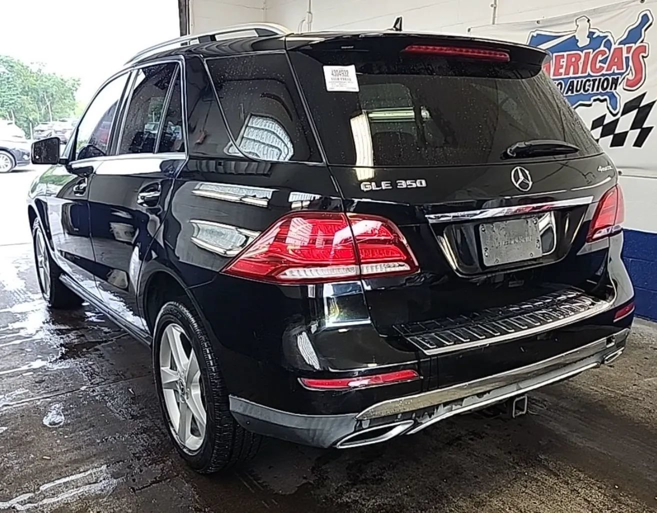 Used 2018 Mercedes-Benz GLE 350 4MATIC image 2