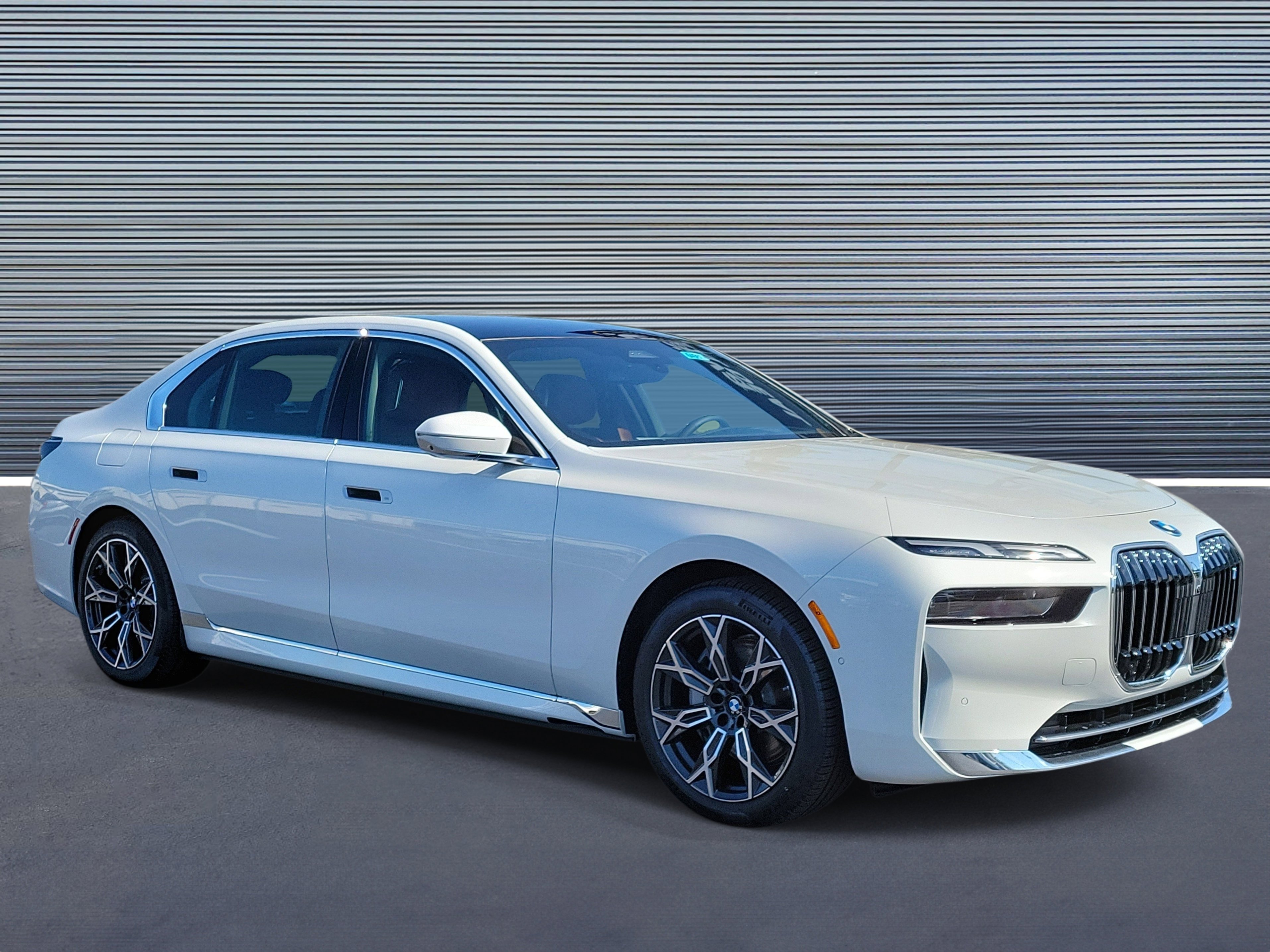 New 2026 BMW i7 eDrive50 w/ Premium Package RWD image 2