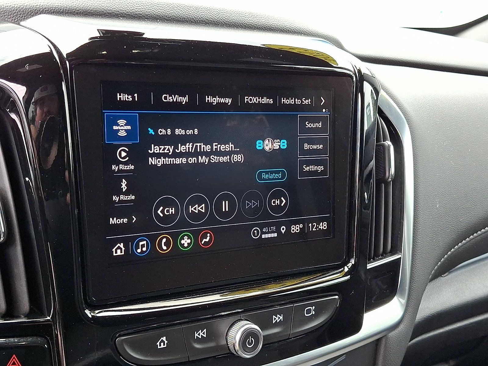 Certified 2023 Chevrolet Traverse LT FWD image 18