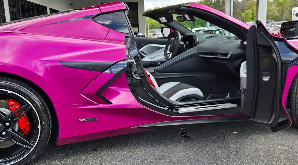 Used 2022 Chevrolet Corvette Stingray Preferred Cpe w/ Z51 Performance Package RWD image 17