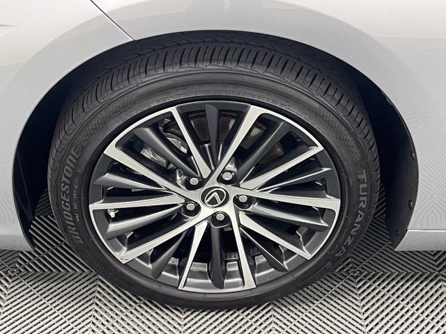 Certified 2025 Lexus ES 300h w/ Premium Package FWD image 23