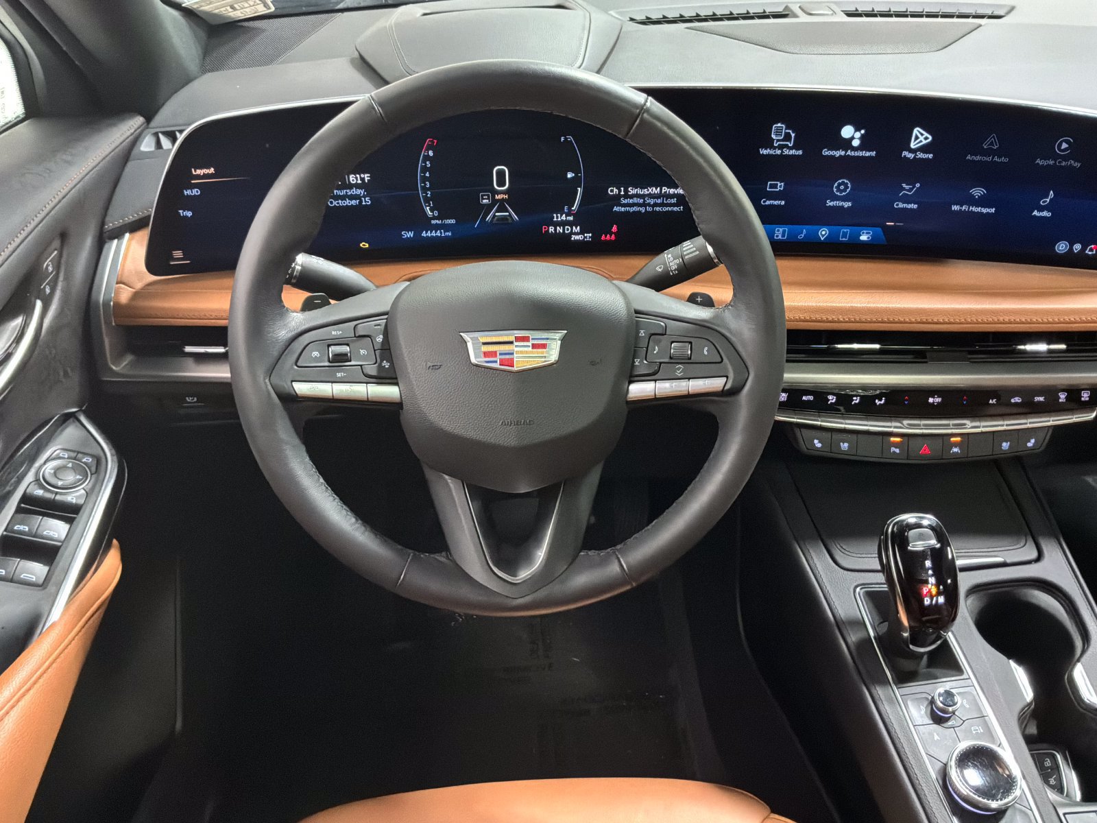 Used 2024 Cadillac XT4 Premium Luxury w/ Active Safety Package AWD/4WD image 7