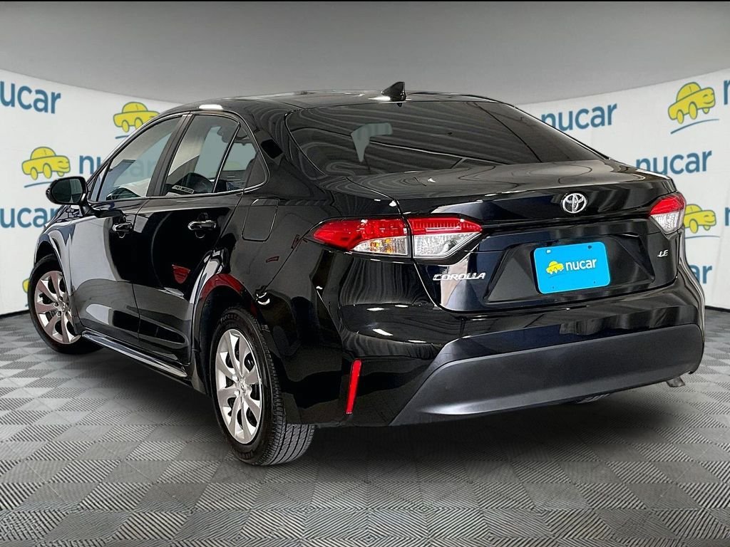 Certified 2026 Toyota Corolla LE FWD image 4