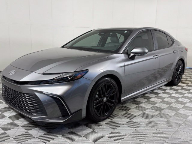 Used 2026 Toyota Camry SE w/ Multimedia Upgrade Package FWD image 2