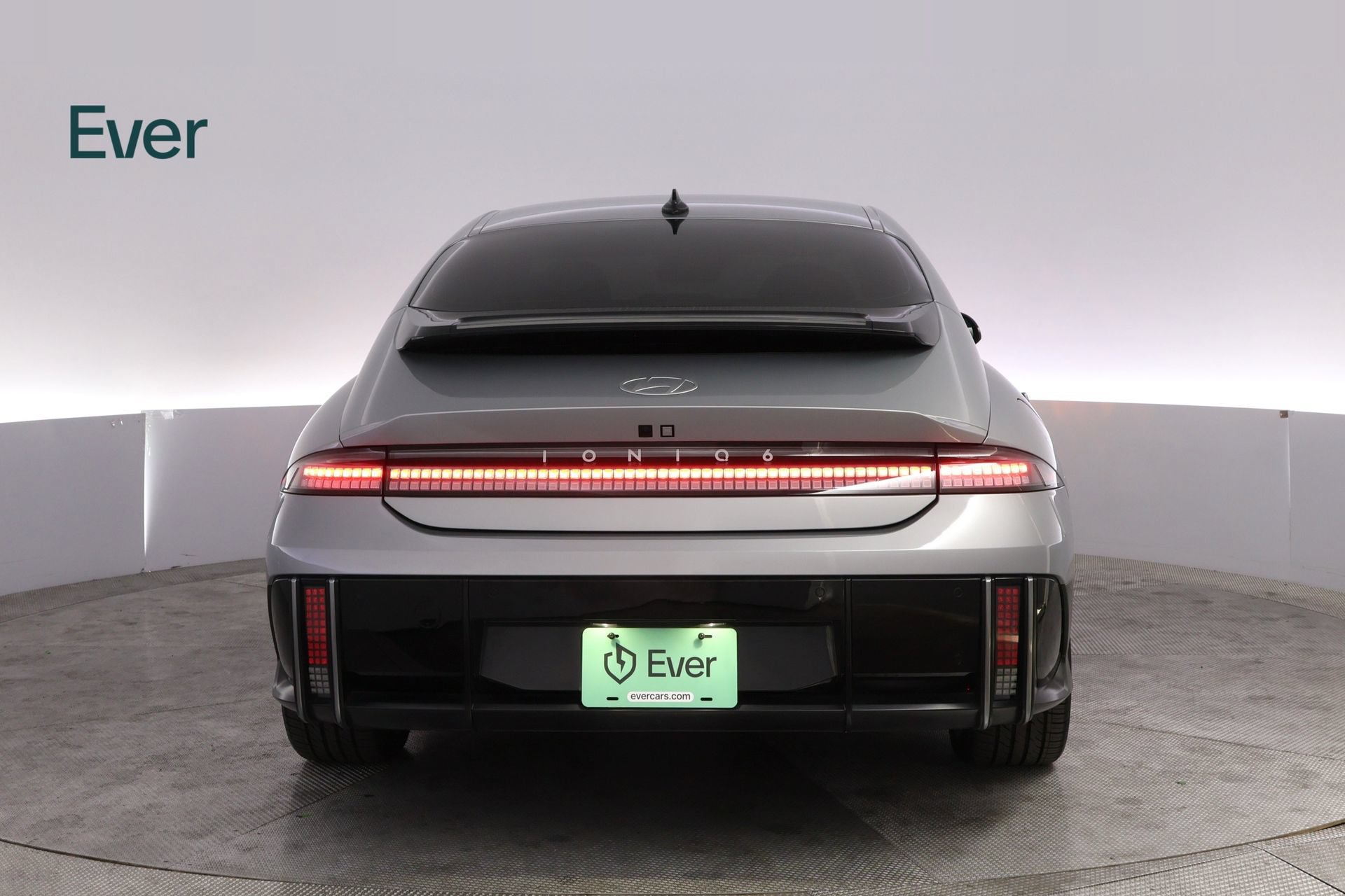 Used 2024 Hyundai Ioniq 6 SEL RWD image 14