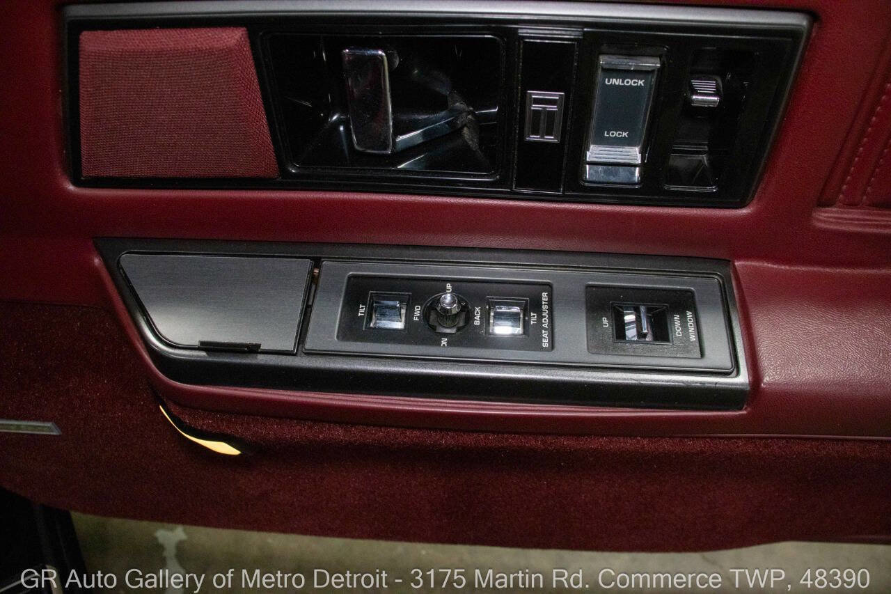 Used 1988 Oldsmobile Toronado Trofeo image 35