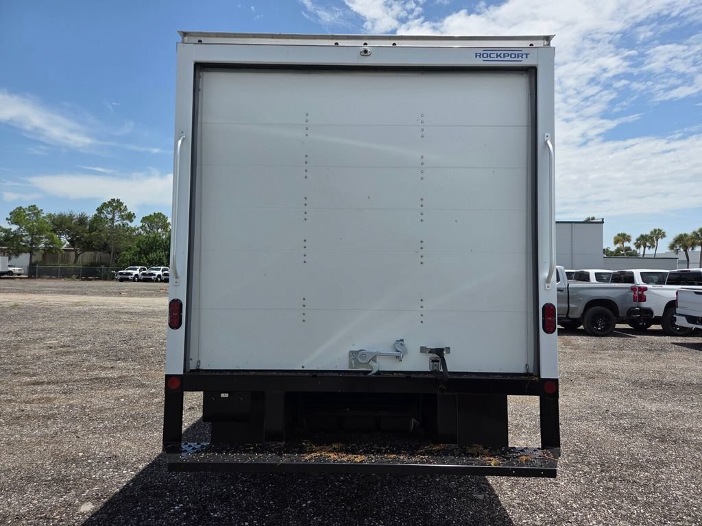 New 2026 Chevrolet Express 4500 w/ Power Convenience Package RWD image 15